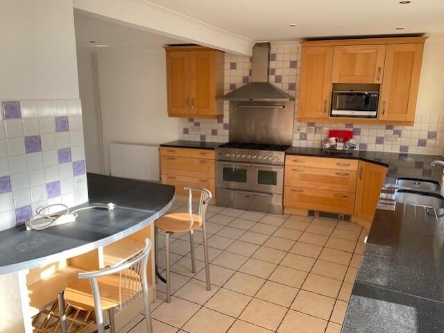 Kitchen(b)