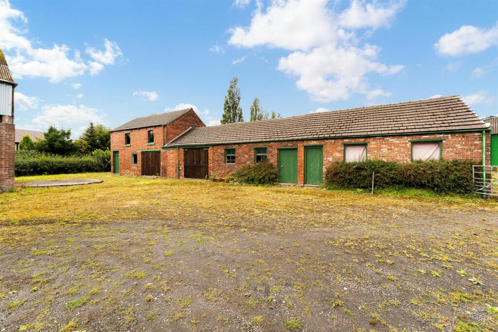 GARSWOOD GATES FARM-56.jpg