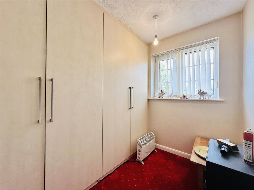 BEDROOM SIX