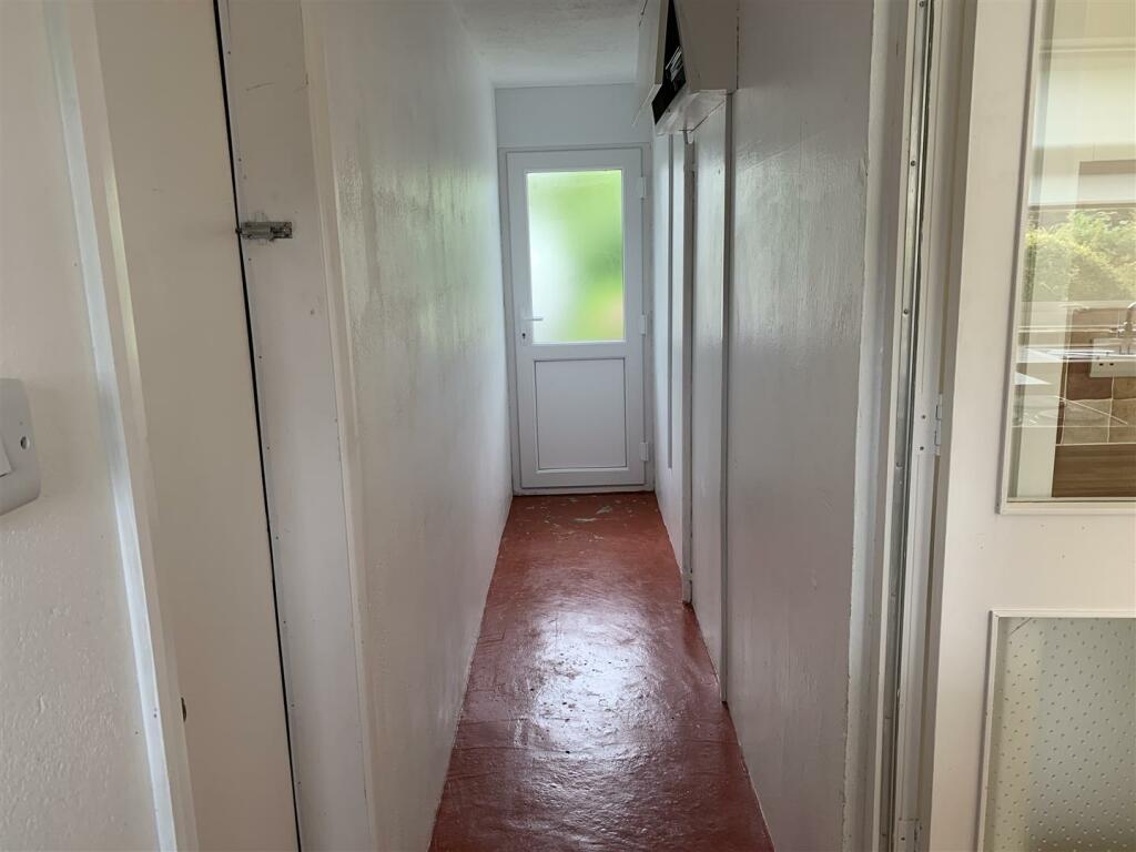 walkway.JPG