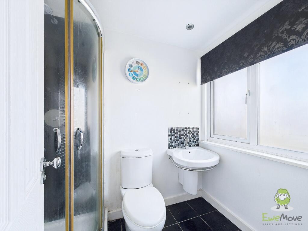 CAM01543G0-PR0120-STILL002