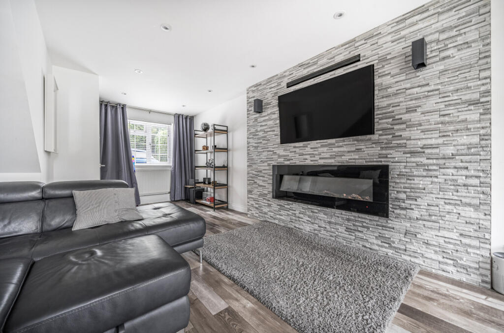 13290725689079994a1b7