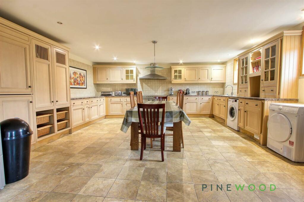Kitchen / Diner