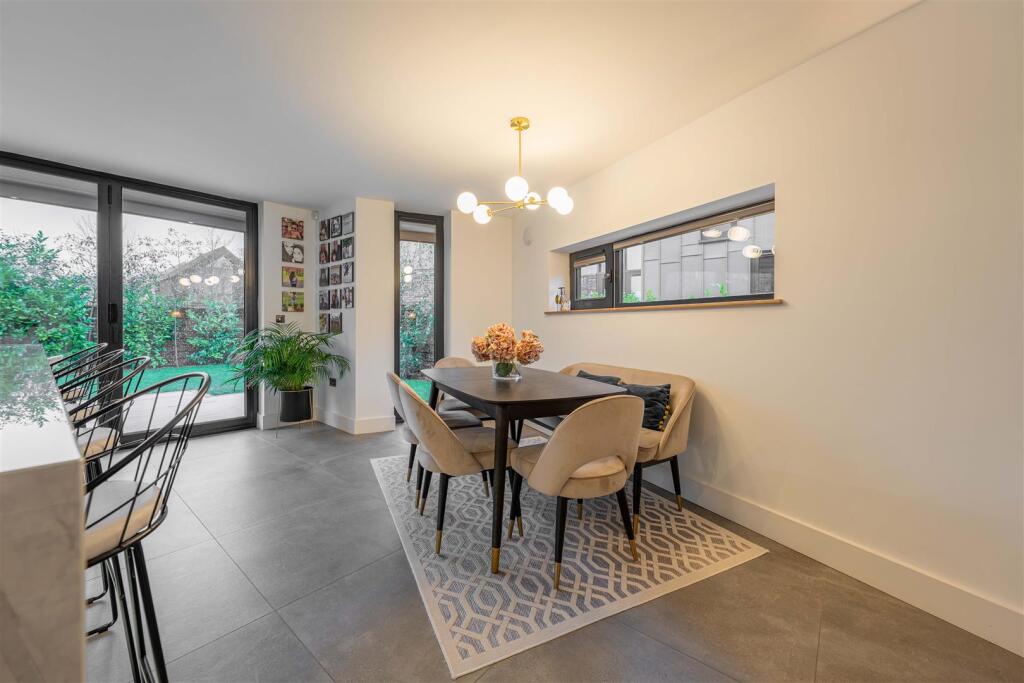 Blackthorn Barn - by Visually Rich 08939.jpg