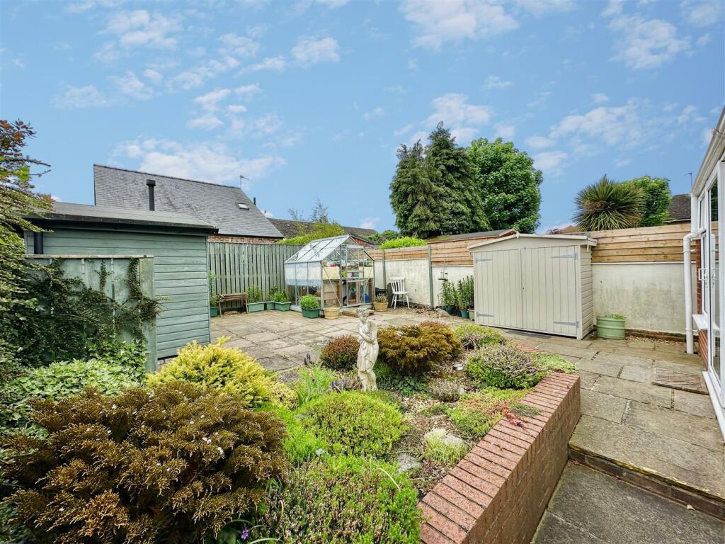 Enclosed Rear Garden