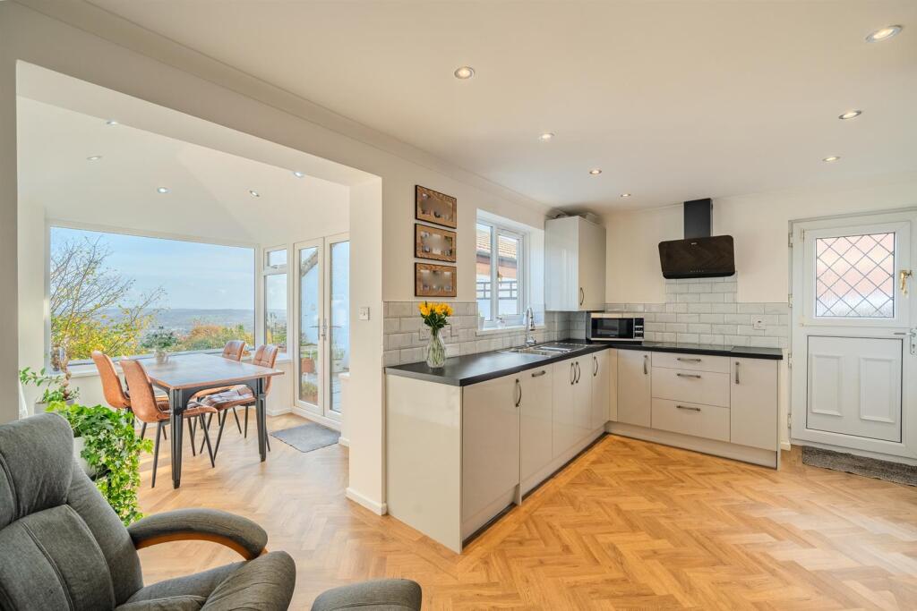 57 Oaklands View-16.jpg