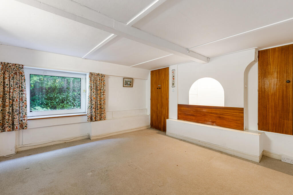 A32 - Newton Ferrers, Spinnakers - 250923