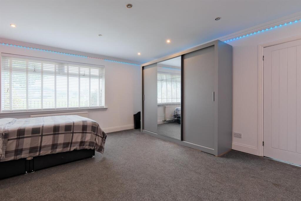 005-83 Torbothie Road Shotts, ML7 5NE.jpg