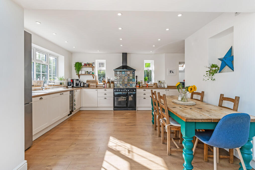 Kitchen 1