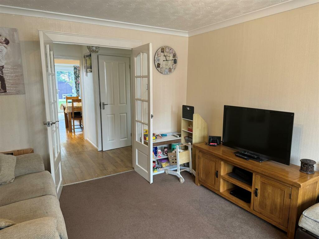 Lounge..jpg