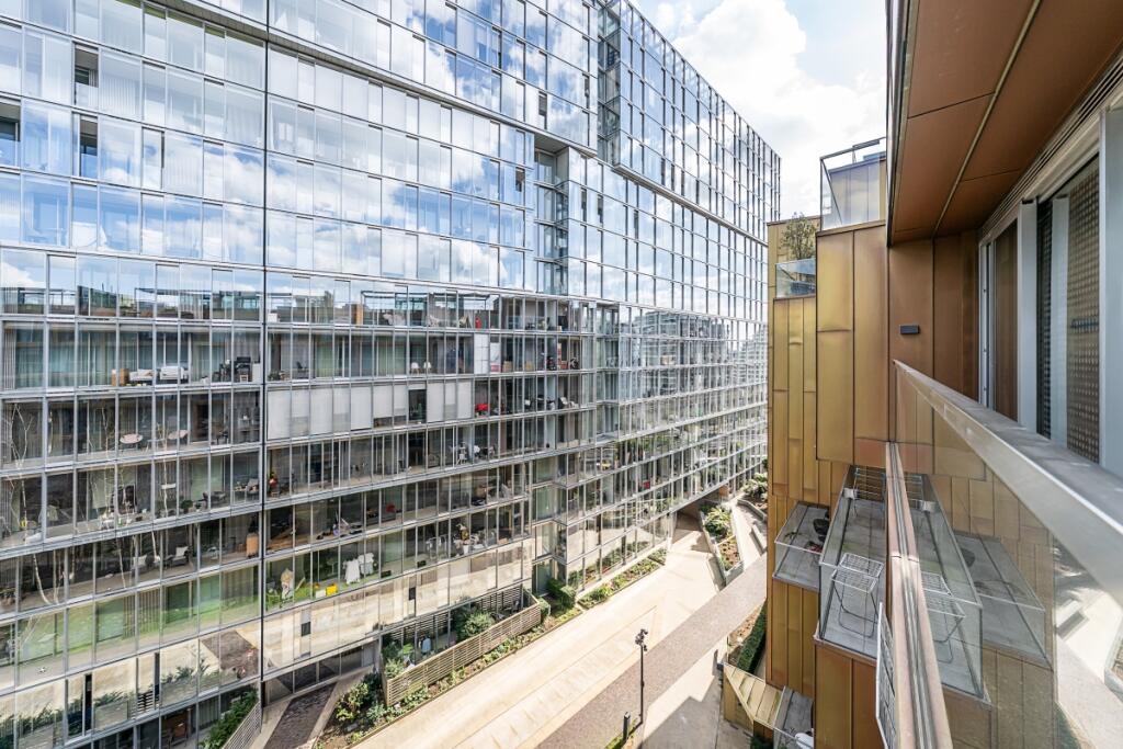 87-Faraday-House-13