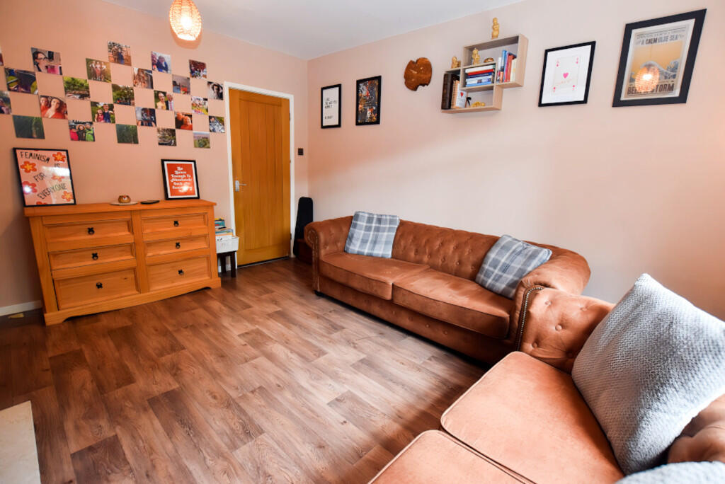 Lounge 2