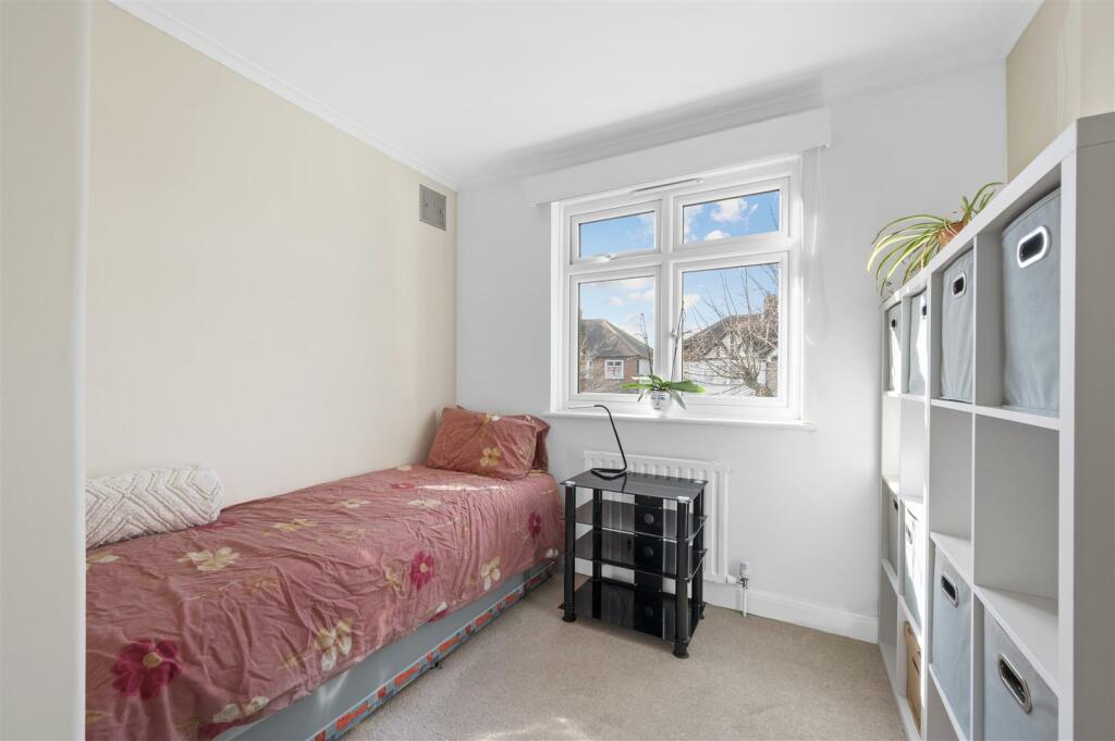 Aylward Road 32, 15.jpg