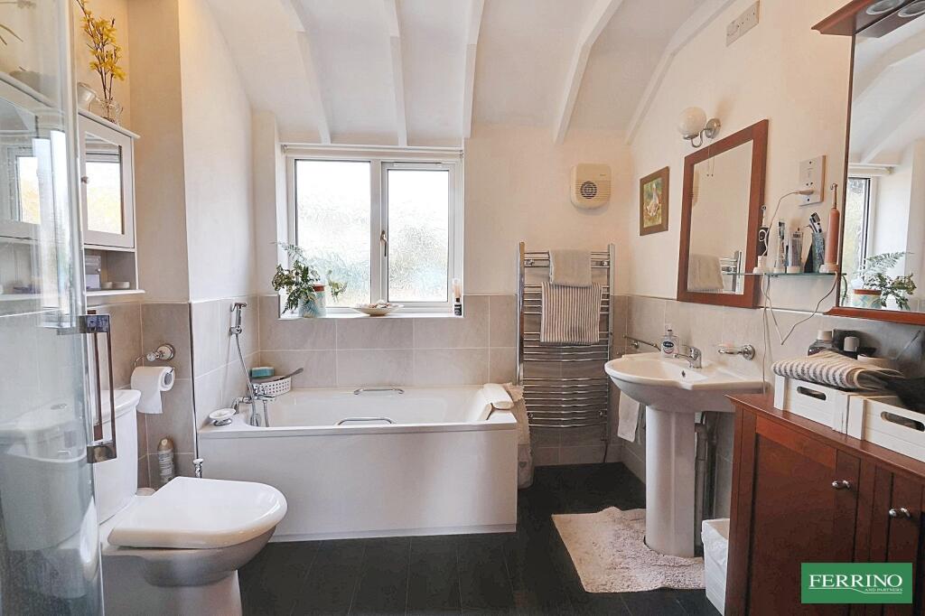 Bedroom 1 En-suite