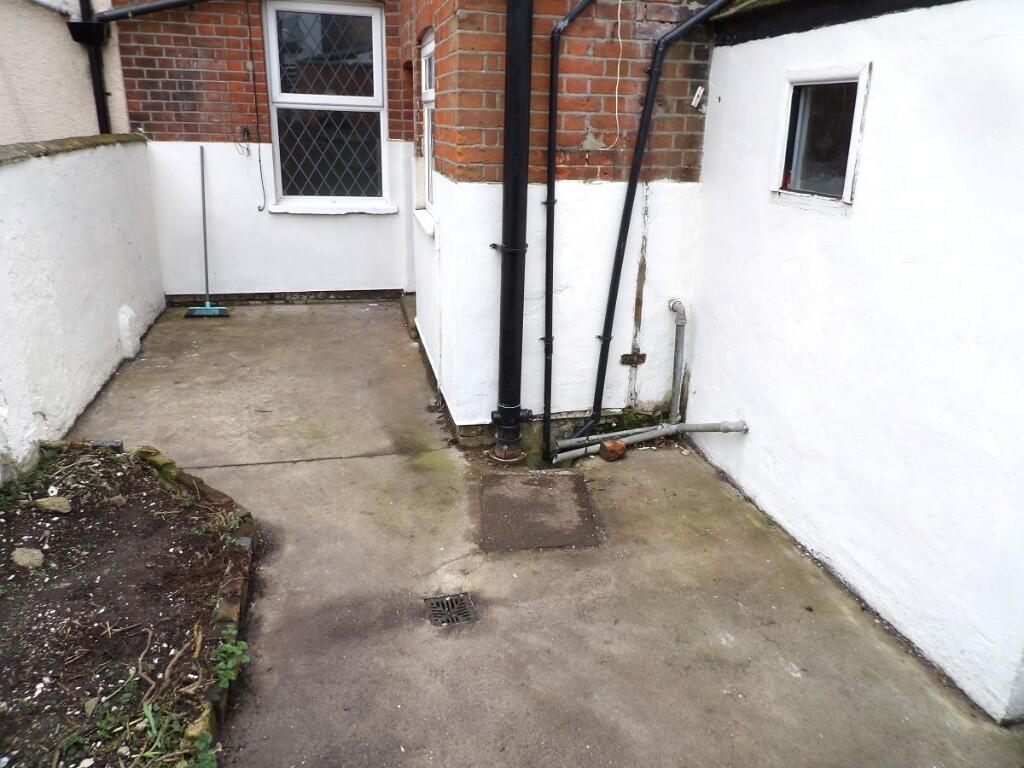 REAR COURTYARD