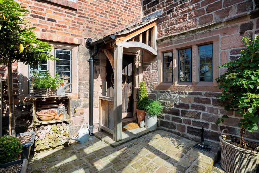 Rear Garden to Utility