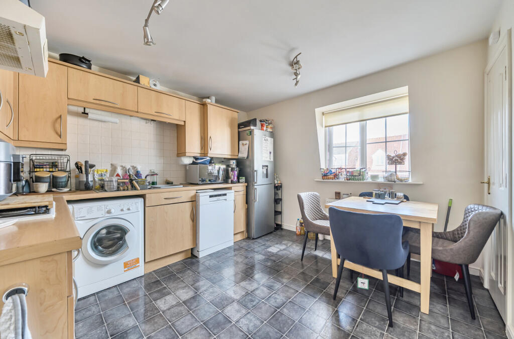 1347519-17-68b9b3...