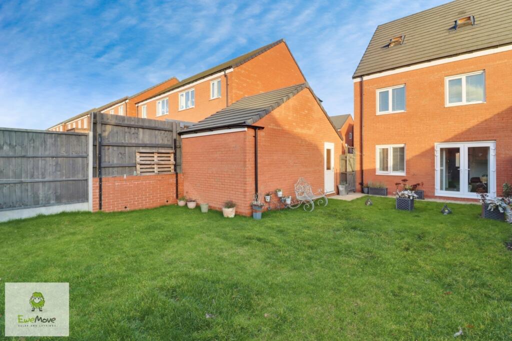 Garden EweMove Cannock