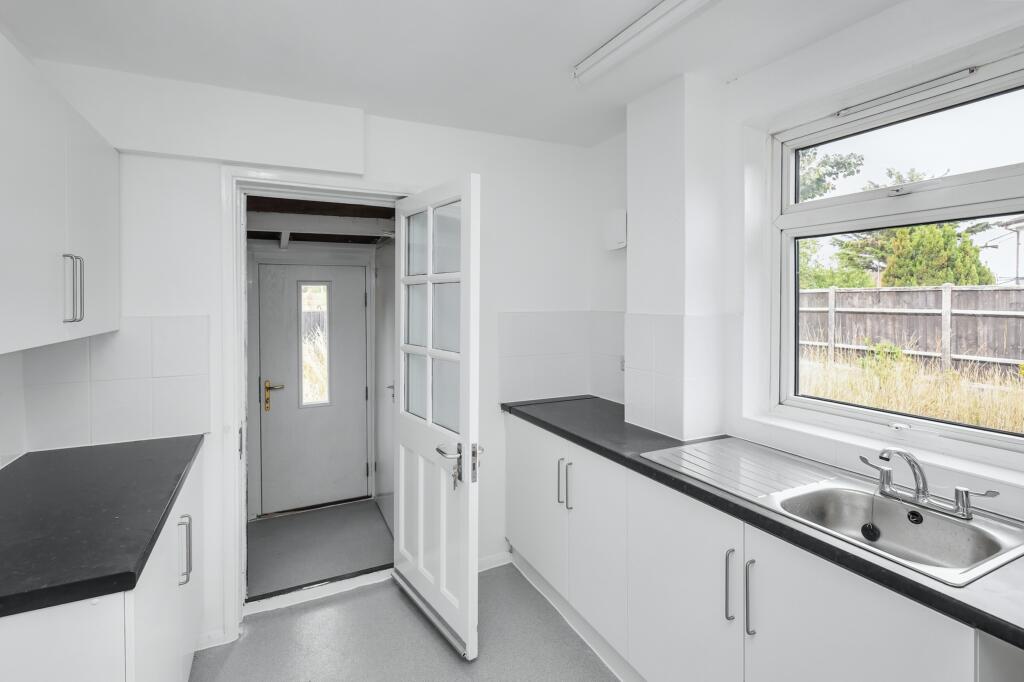 11 Beech Gardens, Dagenham, Essex, RM10 9TS
