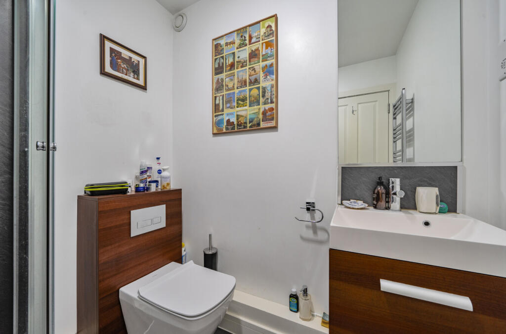 1307011-8-6853d9d...