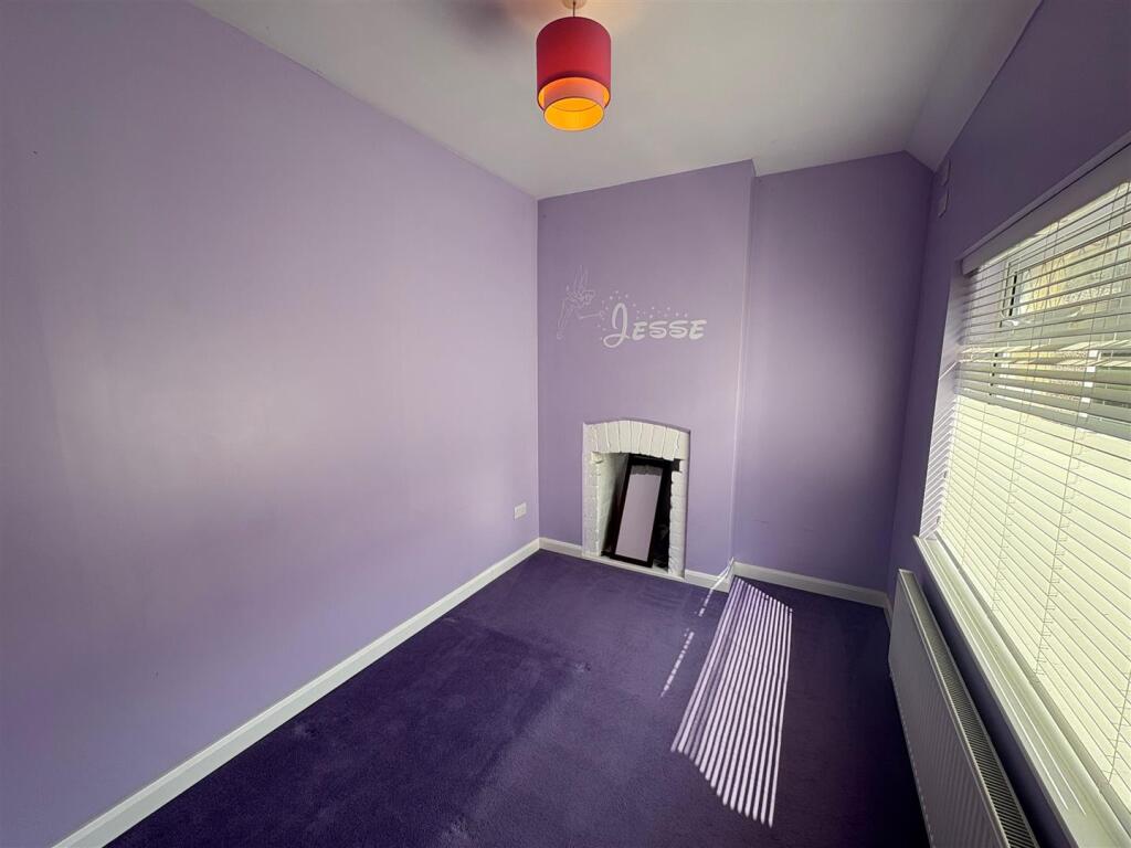 Bedroom 3a.jpg