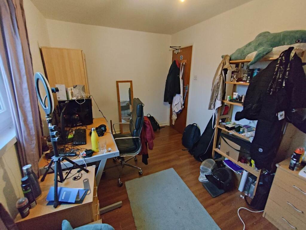 Bedroom 3 (2)