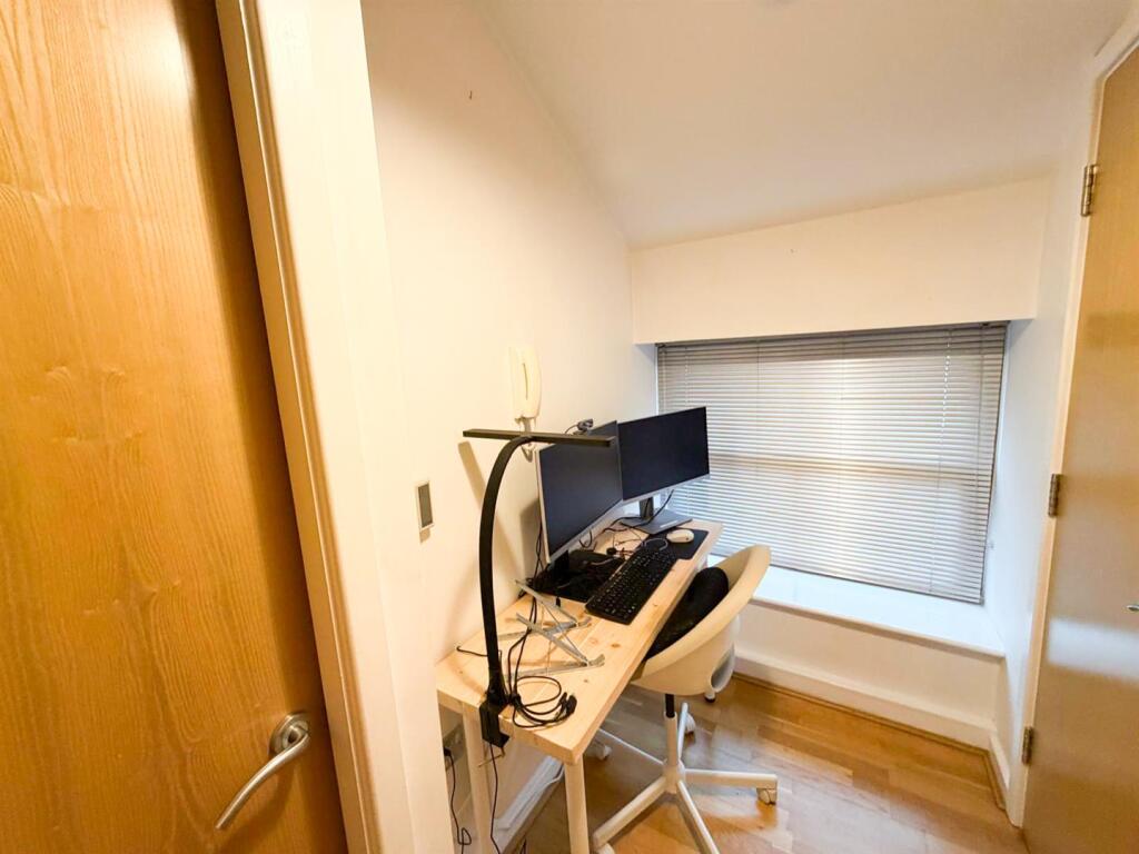 1 bed apartment, Silsden