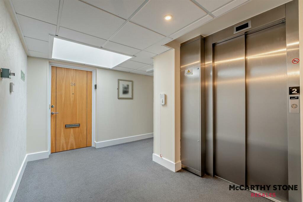 8624307-interior14-800.jpg