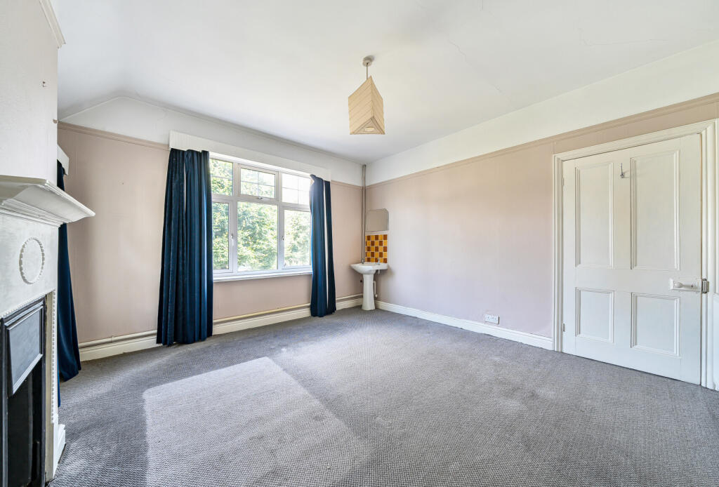 1339859-7-689a2d9...