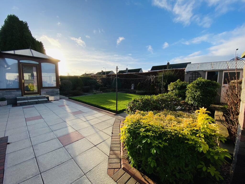 15 Fairfield Crescent, Dumfries, DG1 4BW - Braidwo