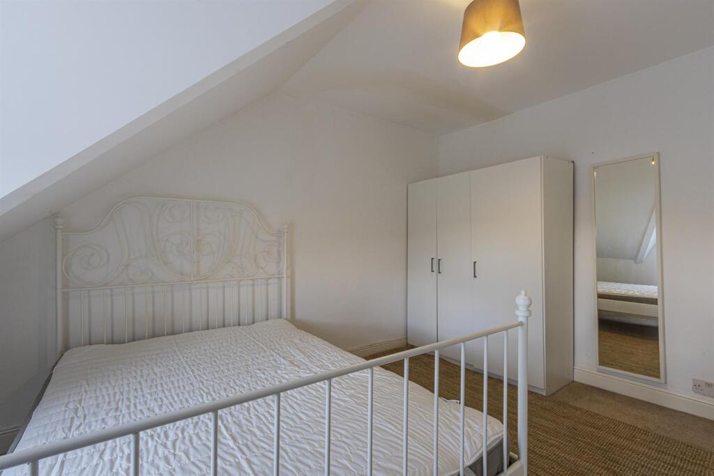 Connaught Road 78, 4-8.jpg