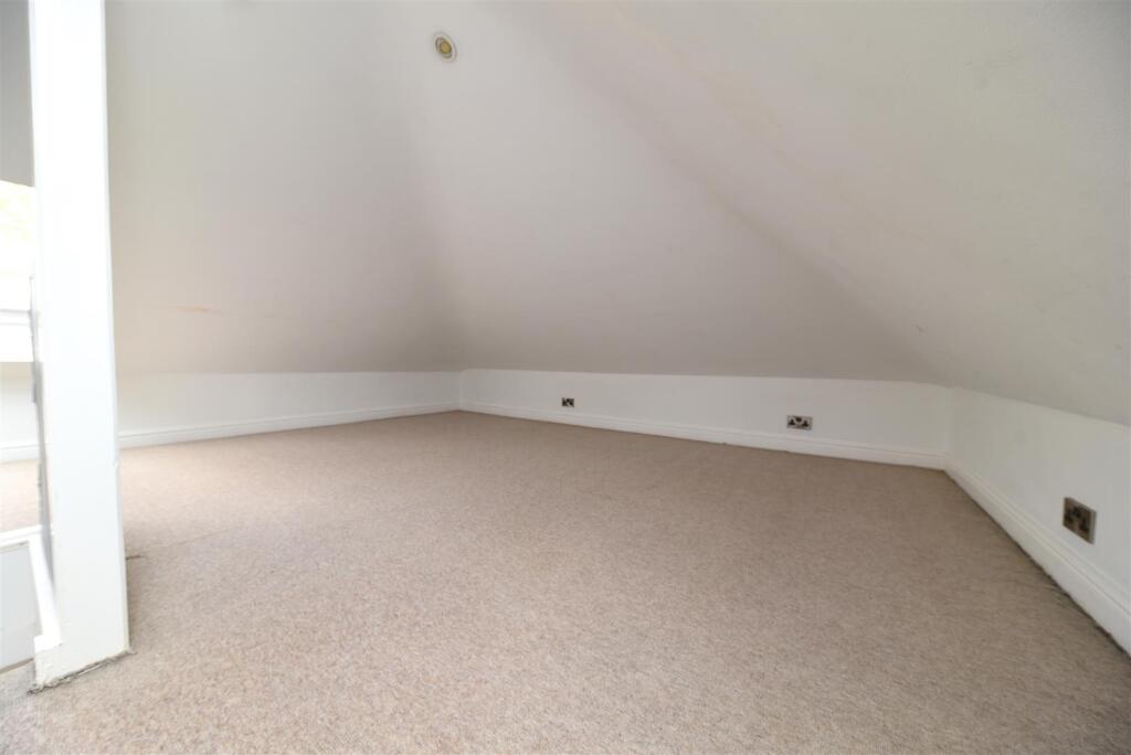 bed3.1.JPG