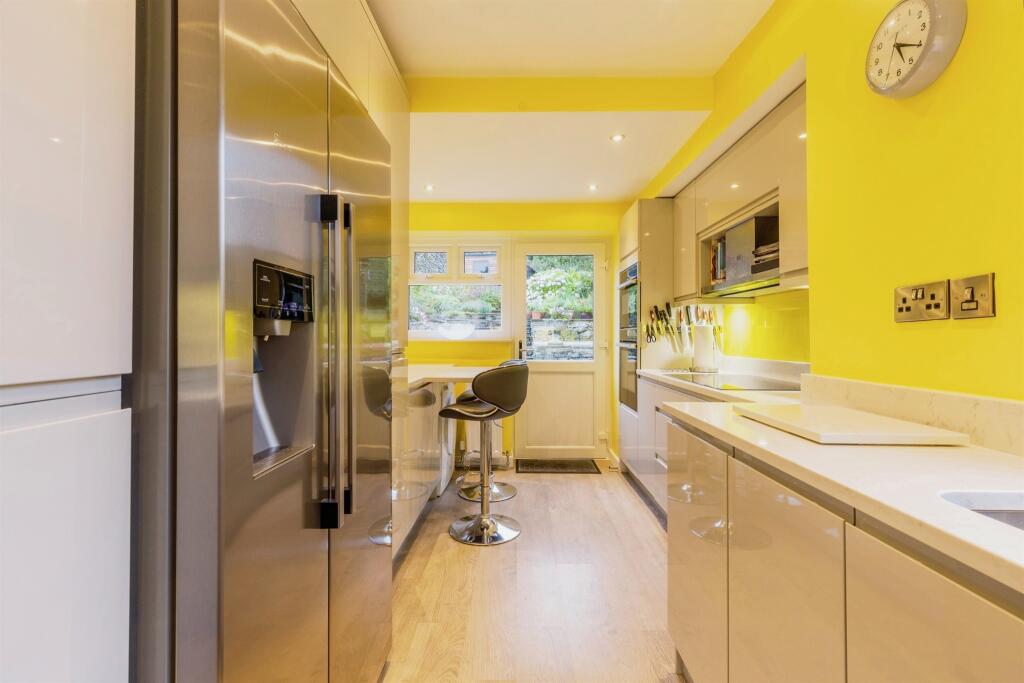 Fitted Kitchen 