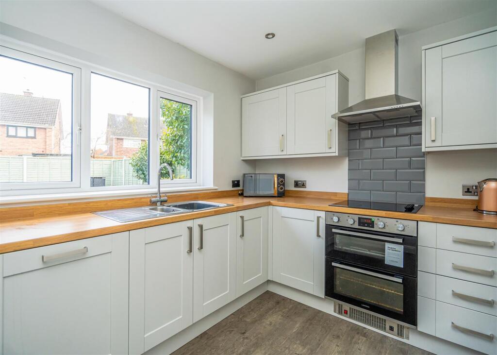 1 Redford Drive-16.jpg