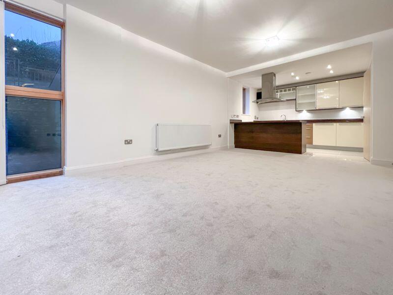 Lounge kitchen