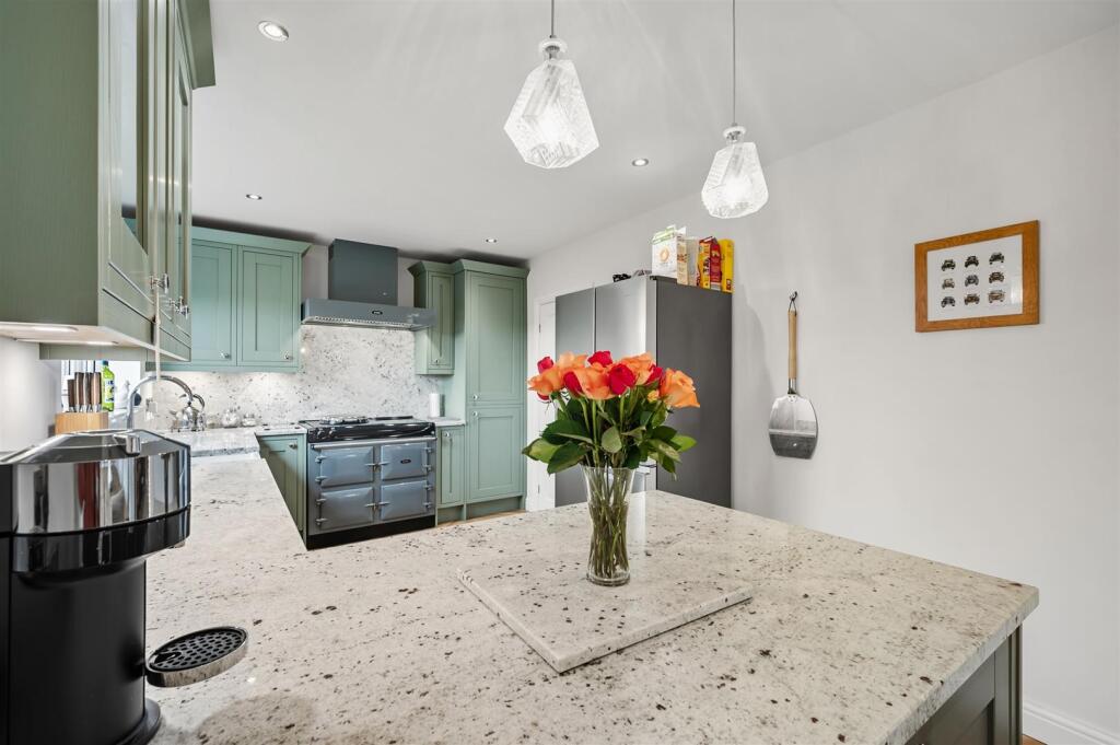 Saxton Mee 11 Ashopton Drive 0034.jpg