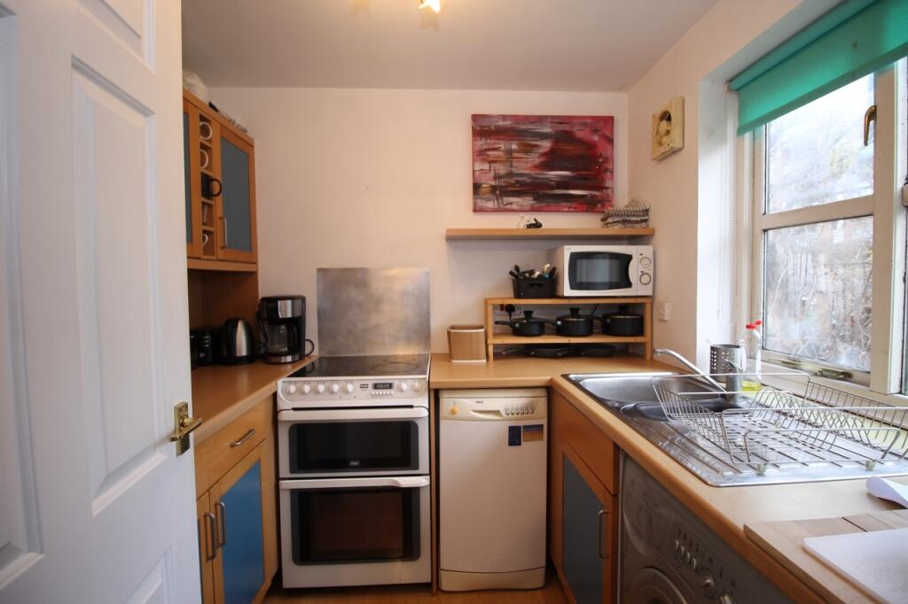 Kitchen -0Plough Way