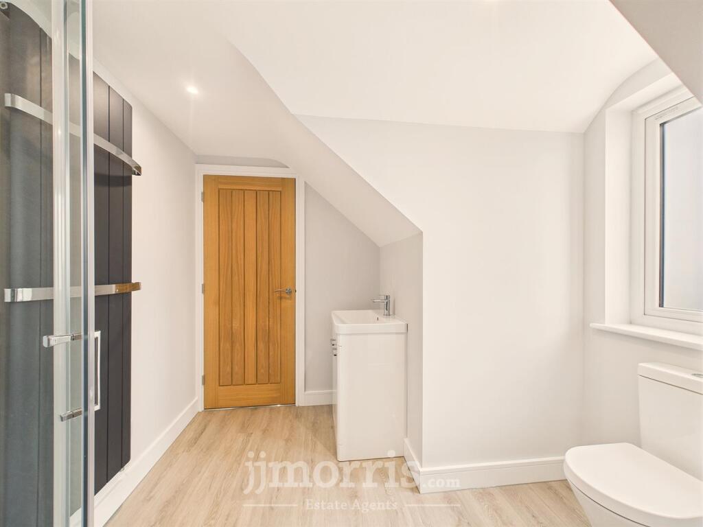 En Suite Shower Room