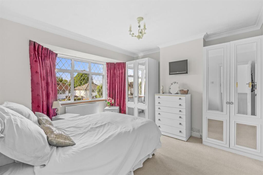 122 Cressex Road, HP12 4TZ-2.jpg