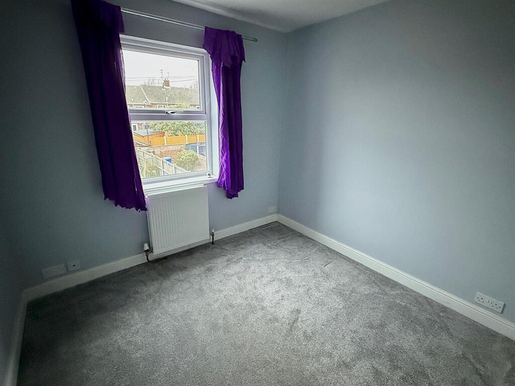 Bed 3.jpg