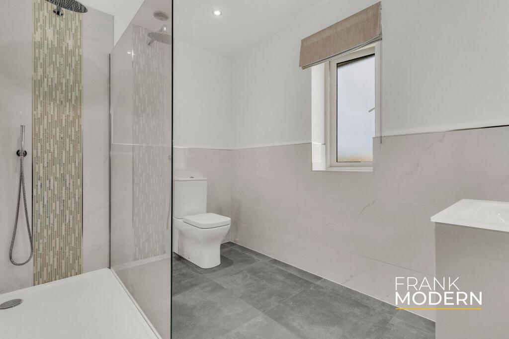 Bedroom Two En-Suite