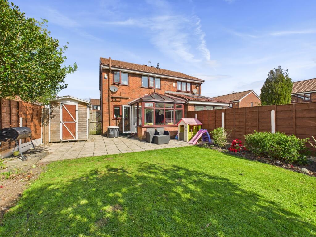 CAM03729G0-PR0032-STILL016