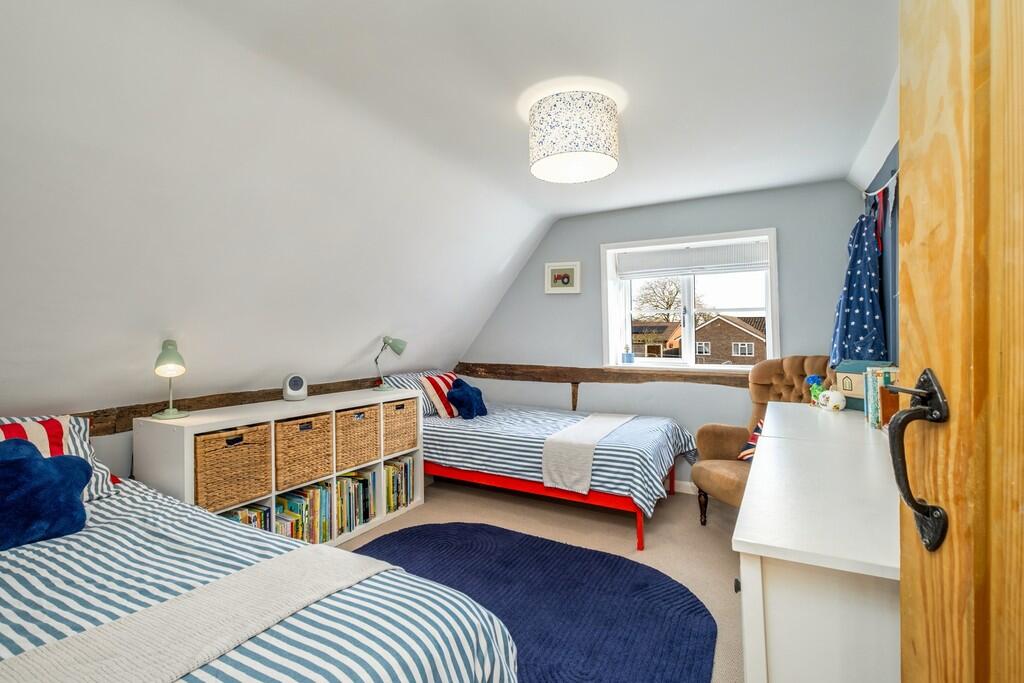 1440px-Halfboys-3...