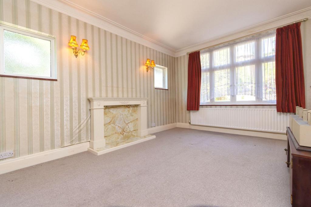 Reception/Bedroom
