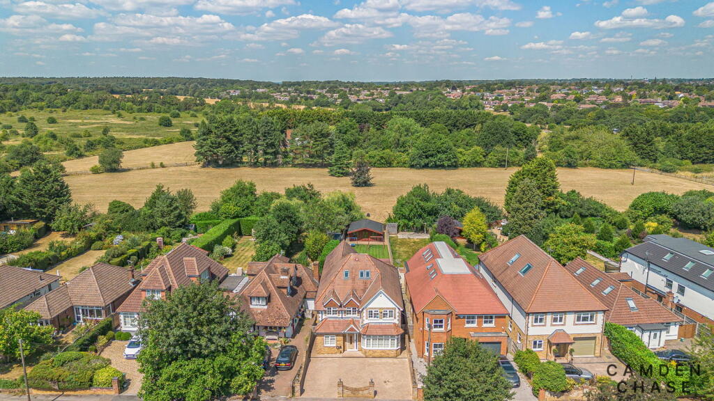Ragged Hall Lane, St. Albans, AL2 3LD
