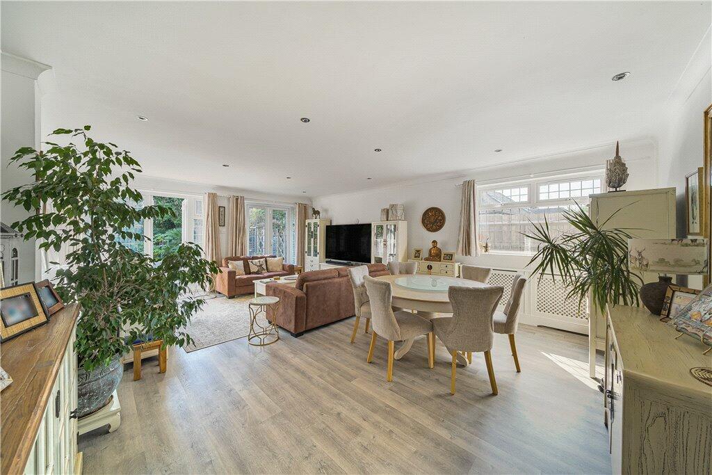 Davidson Frost-Wellings, DFW, Embry Way, Reception