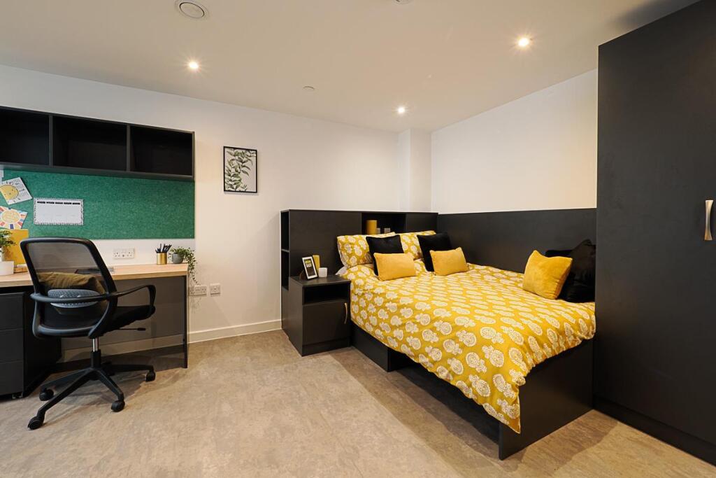 C01 - 2D06.jpg