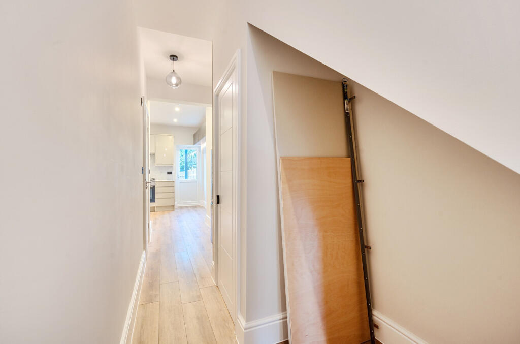 1365603-3-68f0962...