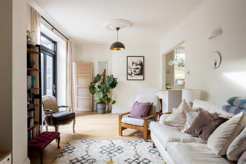 21E St Aubyns-26.jpg