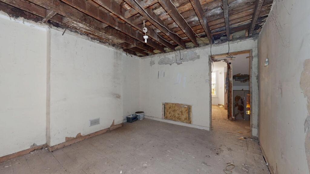 Flat A, 139 Balls Pond Road, Dalston, London, N1 4BG